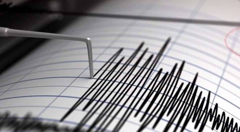 Marmara'da deprem! İstanbul ve çevre illerde de hissedildi