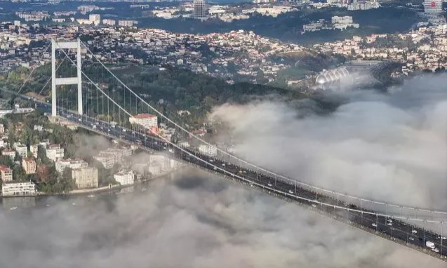 İstanbul'da deniz ulaşımına sis engeli! Çok sayıda sefer iptal edildi