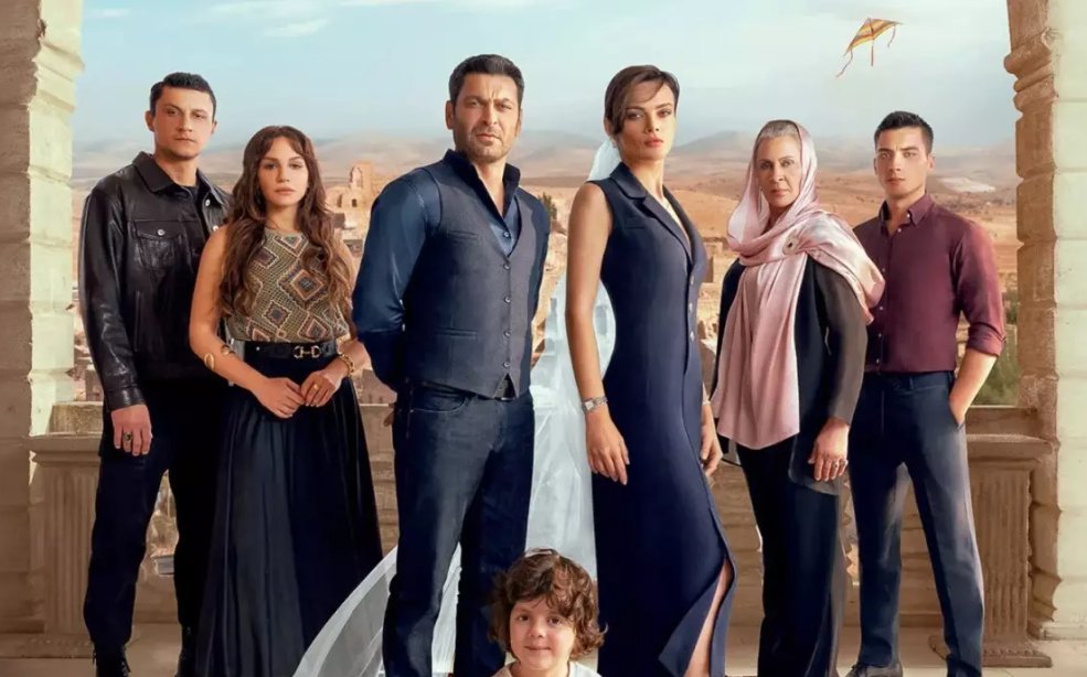 Uzak Şehir'de flaş ayrılık! Usta oyuncu Mahmut Cevher, ekibe veda etti