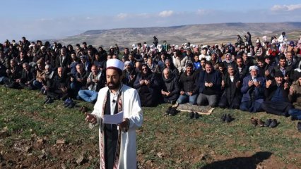 Kurbanlar kesildi, dualar edildi! Çiftçiler yağmur duasına çıktı 