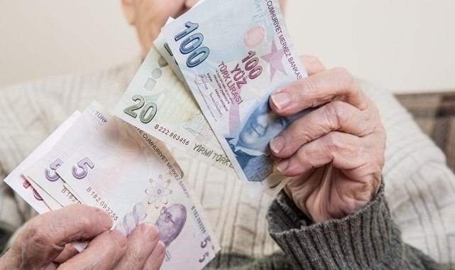 Memur ve emekliye yüzde 50 zam bekleniyor